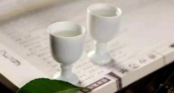 精酿白酒是什么意思，精酿白酒和普通白酒区别