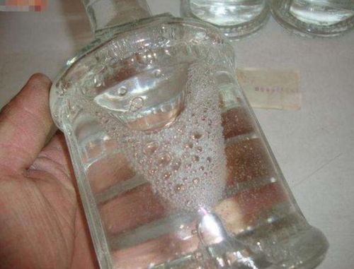 白酒泡沫多不散怎么回事，白酒泡沫多好吗