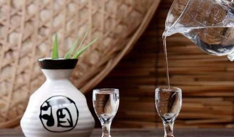 小时候爷爷喝的白酒叫什么，小时候 白酒