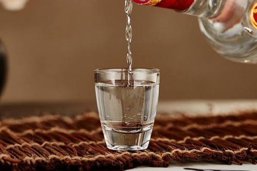 喝白酒身体痒原因，喝白酒身体红怎么回事