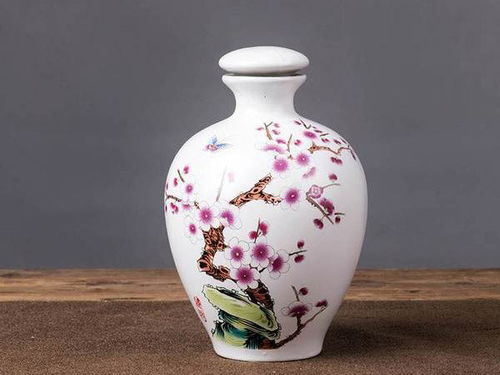 齐齐哈尔纯粮散白酒销售电话，齐齐哈尔的白酒厂家