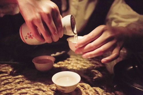 吹白酒是什么感觉，白酒吹气