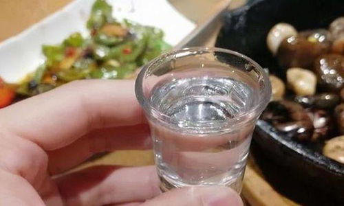 喝完白酒烧心怎么缓解，喝完白酒烧心喝蜂蜜水可以缓解吗