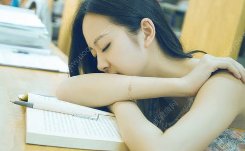 例假来了可以喝白酒嘛女生，女人来月经可以喝白酒吗