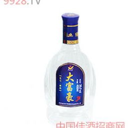 绿家族白酒，淡绿色的白酒