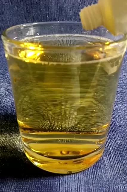 牙膏加白酒祛油污有用吗，白酒跟牙膏可以去油污吗