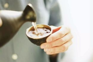 白酒和食醋有气味吗为什么，白酒和醋有反应吗