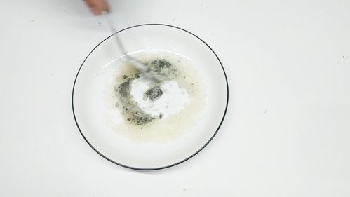 老鼠吃大米加白酒会咋样呢，老鼠吃了泡了酒的米会怎么样