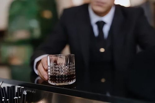 白酒文案短句，白酒的文案发朋友圈