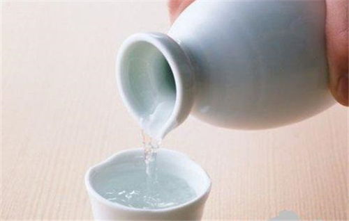 国内的飞机可以带白酒吗现在，国内坐飞机可以带白酒吗