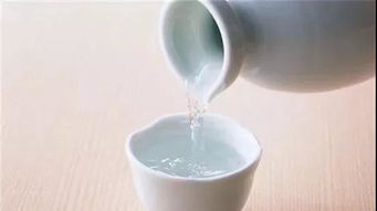 酿造白酒是否含酒精成分，白酒酿造成分