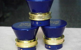 古代白酒如何开瓶盖视频，白酒怎么开盖