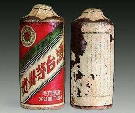用白酒蜜蜂合群视频，蜜蜂浸酒