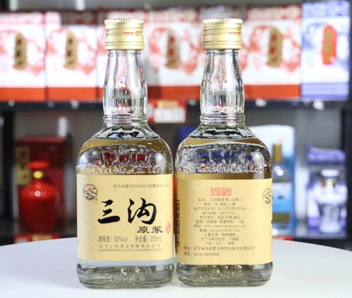 三瓶白酒是多少酒精度，白酒三瓶算酒量好吗