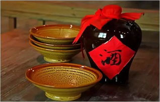 喝白酒有什么好处和坏处，喝完白酒喝水会怎么样
