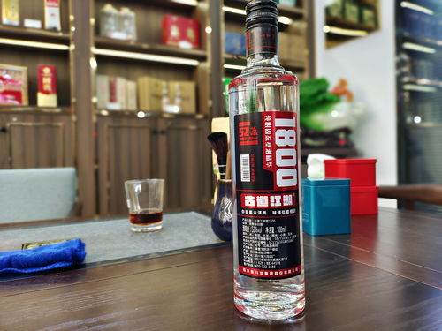 桶装白酒可以放车里吗吗安全吗，桶装白酒可以放多久