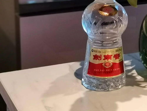 十几岁喝白酒的危害，十几岁喝白酒好不好