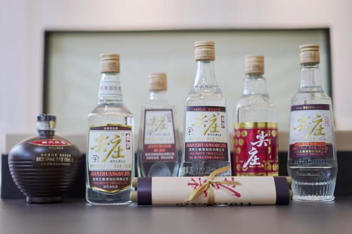 固态酿造的纯粮白酒好吗安全吗，固态纯粮酿造是粮食酒吗