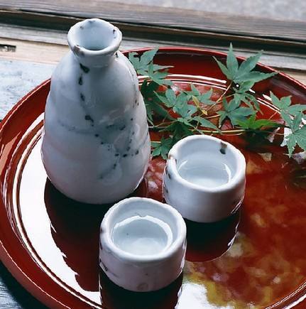 白酒可以存放多久，自己酿的白酒可以存放多久