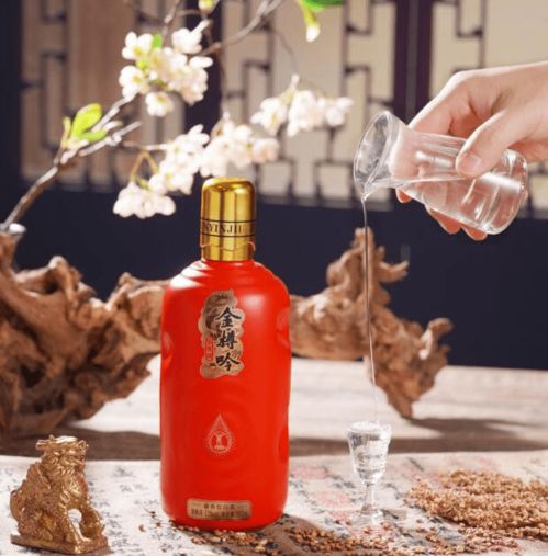 酱香型白酒的功效与作用，酱香白酒的功效与作用禁忌