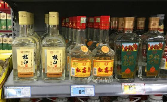 现在白酒还有多少市场在卖呢，白酒现在卖不卖