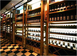 白酒酒架图片大全大图，白酒架展示架图片大全