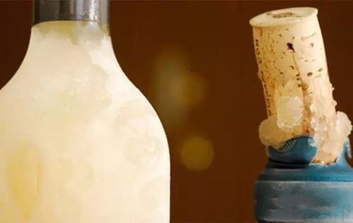15度白酒可以结冰吗为什么，15度白酒能喝吗