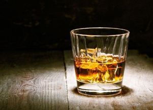 做网销白酒工作前景如何呢，网络销售卖白酒好做么