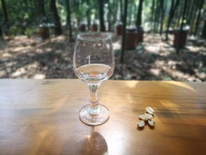 光喝白酒容易上头吗女人，女人喝白酒会上火吗