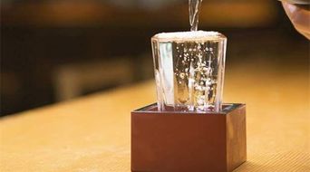 2022白酒包装流行色，中国白酒包装