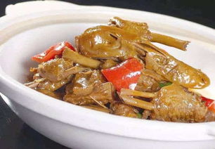 啤酒鸭用什么代替白酒好，啤酒鸭能用白酒代替吗