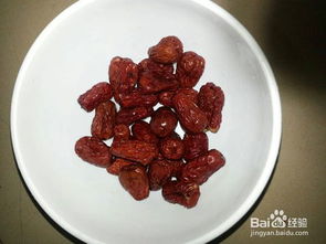 坐月子可以白酒煲鸡吗，月子期间可以吃白酒煲鸡吗
