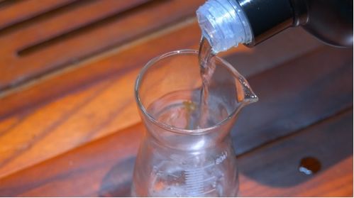 白酒气相乙酸检测标准是多少，气相色谱法测白酒中乙酸乙酯的含量