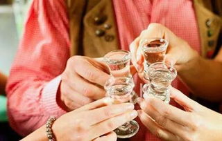 为何喝白酒了血管胀了呢，为什么喝了酒血管会变大?