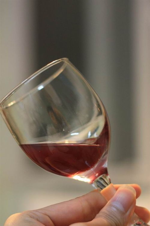 白酒和酒精酿造方式的区别是什么，酒精与白酒工艺有何不同