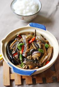 茄子配白酒，茄子和米酒